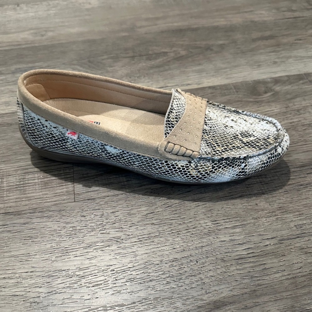 Fluchos Femme Python Snake Print Leather Driving Moccasin Loafers Size 10 - Picture 8 of 9